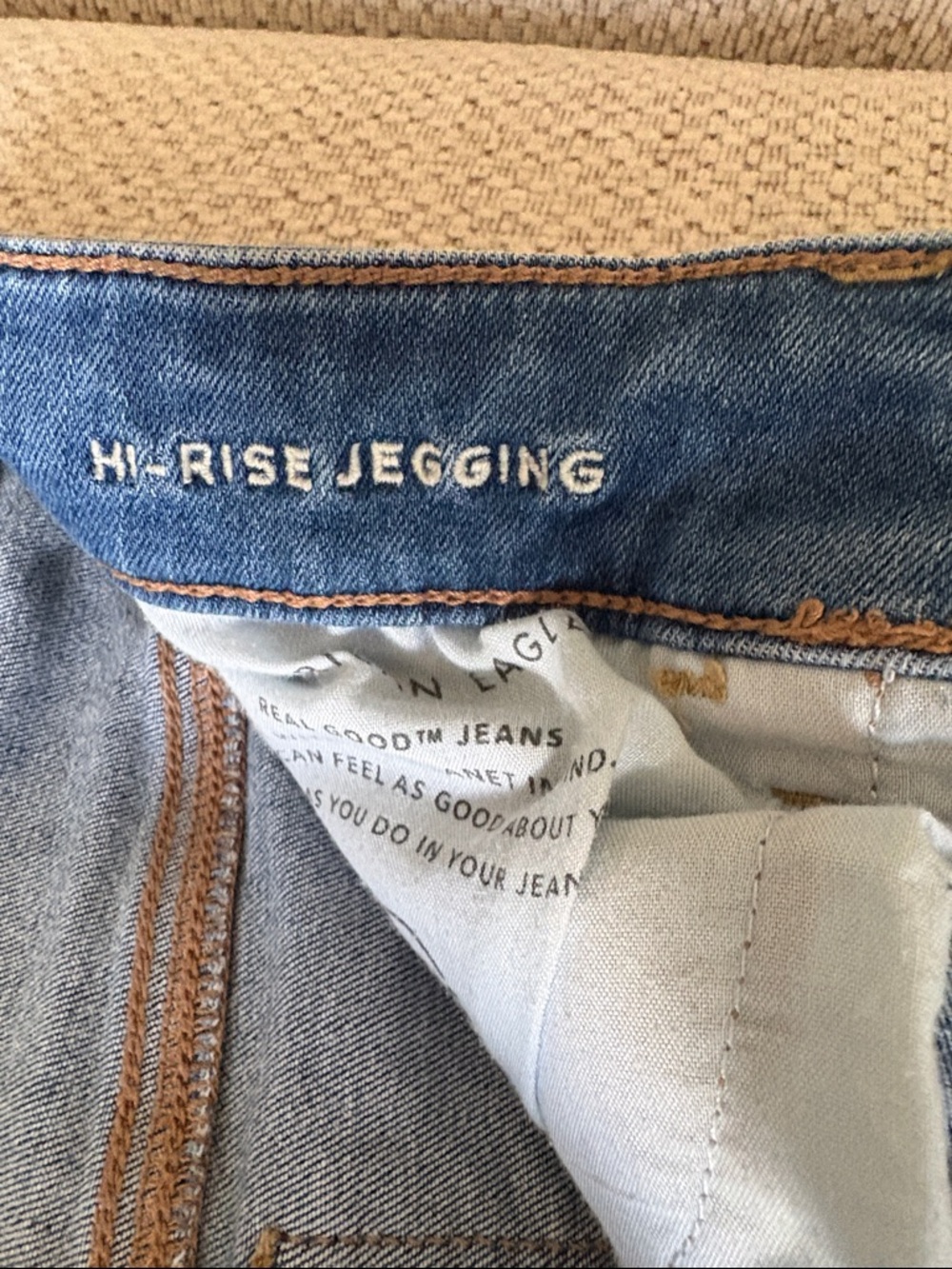 American Eagle Light Blue Stretch Jeans - Picture 3 of 6